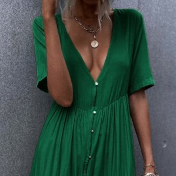 BOHO BABE GREEN V-neck Ruffle Hem Maxi Dress - Picture 4 of 8